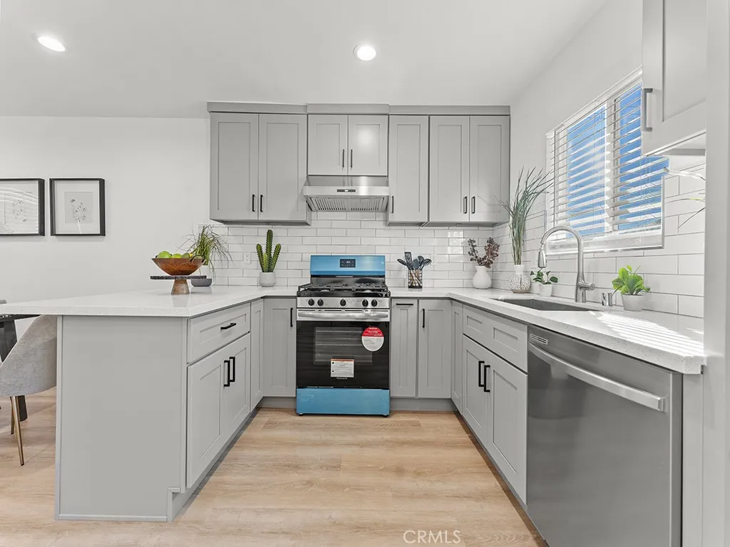 1056 Walter Avenue, Tustin, California 92780 home-pic-23