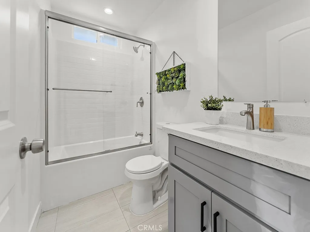 1056 Walter Avenue, Tustin, California 92780 home-pic-32