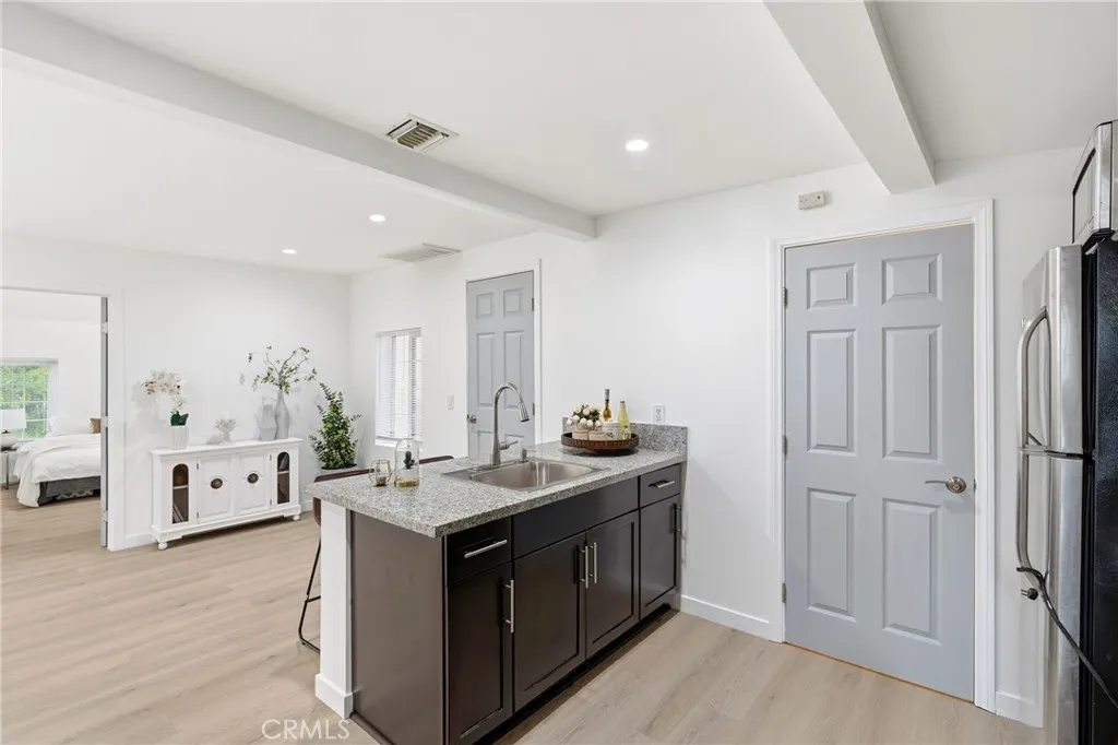 3724 Folsom St, Los Angeles, California 90063 home-pic-10