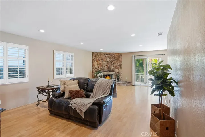 22443 Whirlaway Court, Canyon Lake, California 92587