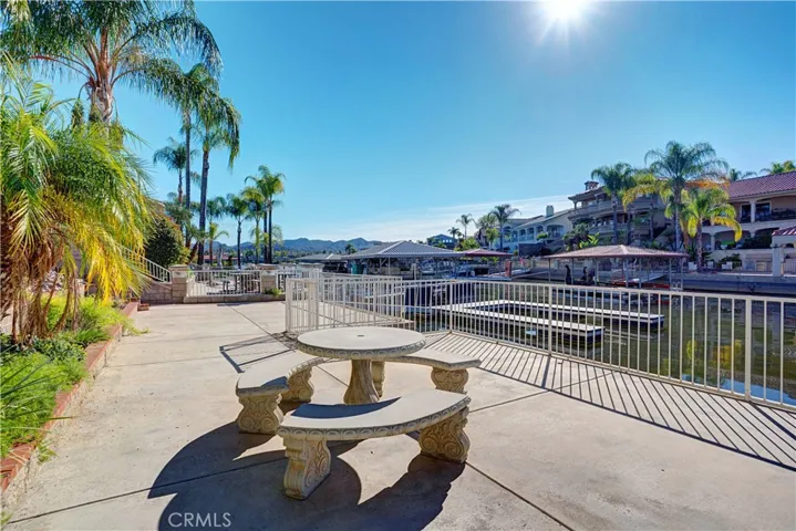 22443 Whirlaway Court, Canyon Lake, California 92587