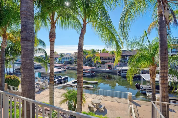 22443 Whirlaway Court, Canyon Lake, California 92587