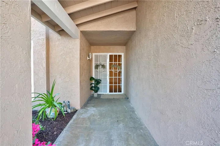 22443 Whirlaway Court, Canyon Lake, California 92587