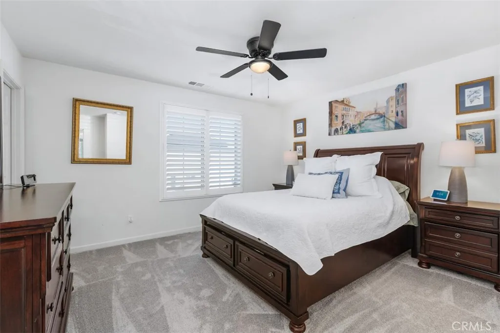 1035 W Clover, Rialto, California 92376 home-pic-20