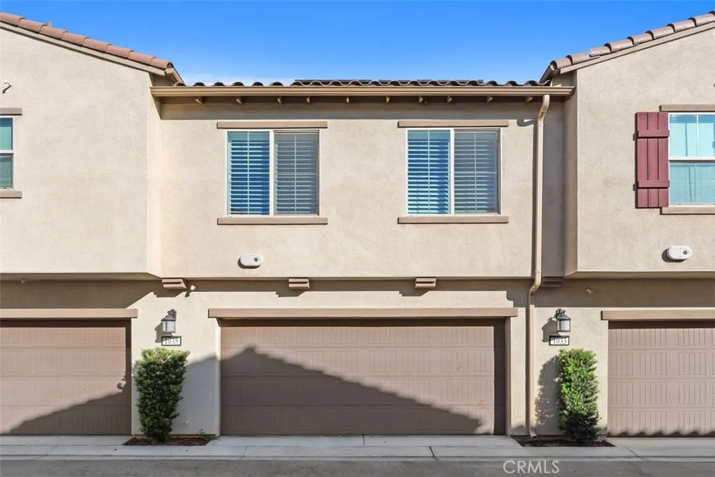1035 W Clover, Rialto, California 92376 home-pic-3