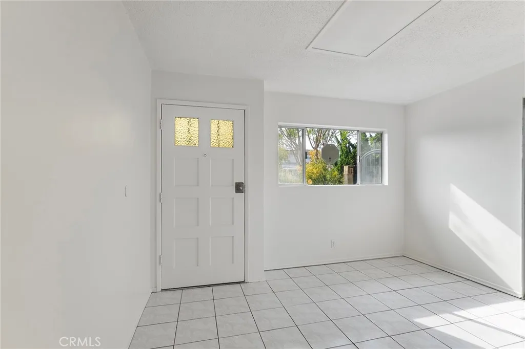 807 E Calbas, Carson, California 90745 home-pic-5