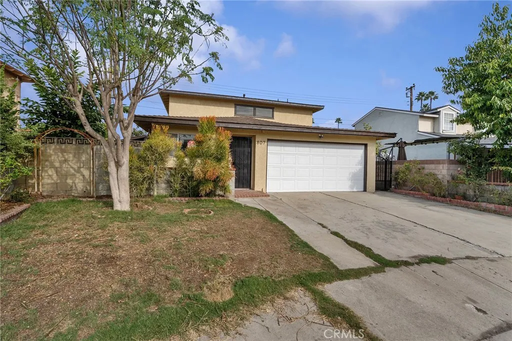 807 E Calbas, Carson, California 90745 home-pic-2