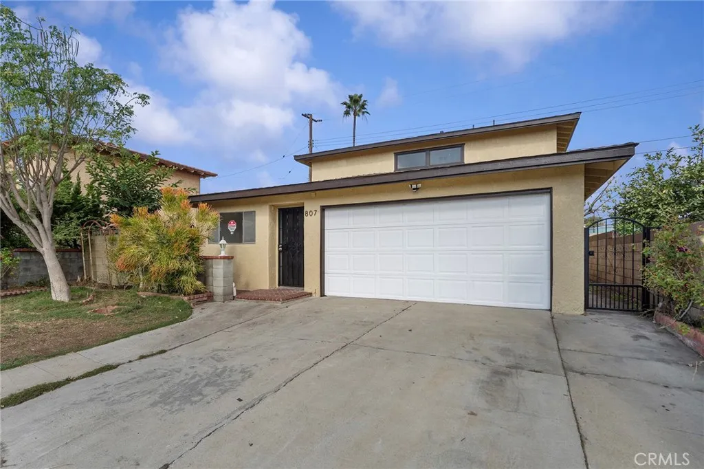 807 E Calbas, Carson, California 90745 home-pic-3