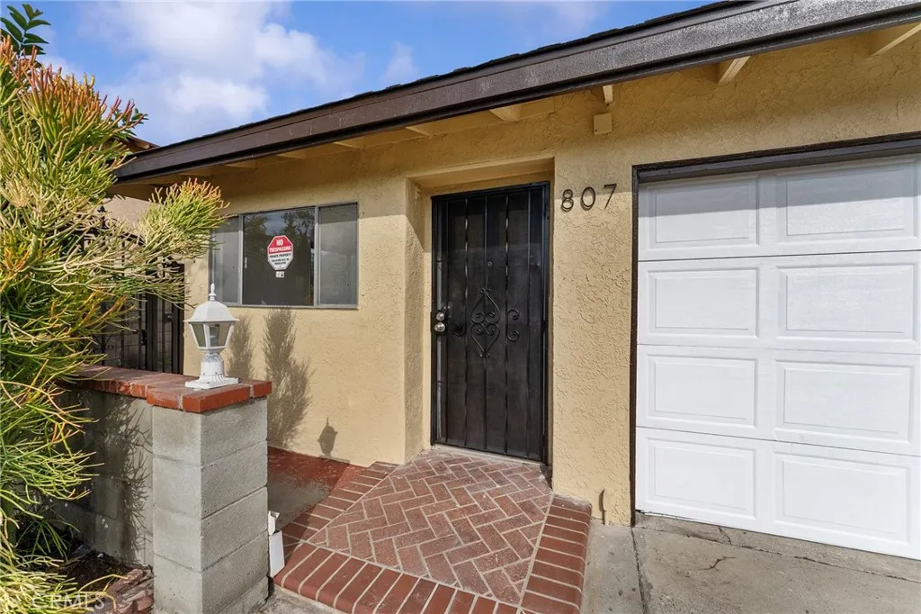 807 E Calbas, Carson, California 90745 home-pic-4