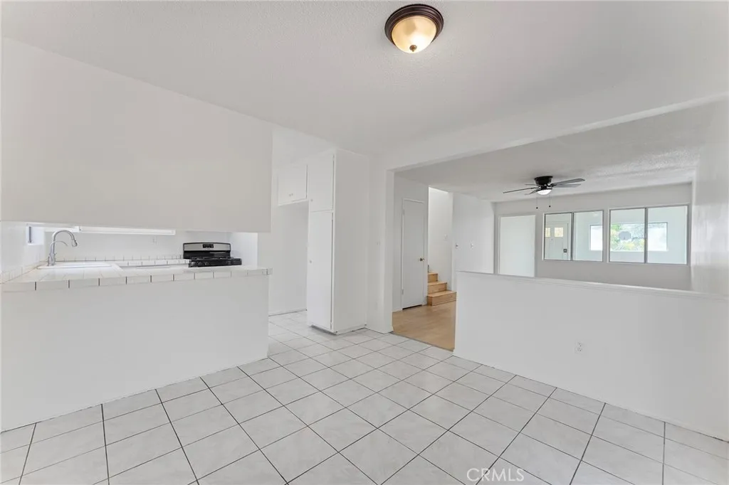 807 E Calbas, Carson, California 90745 home-pic-10