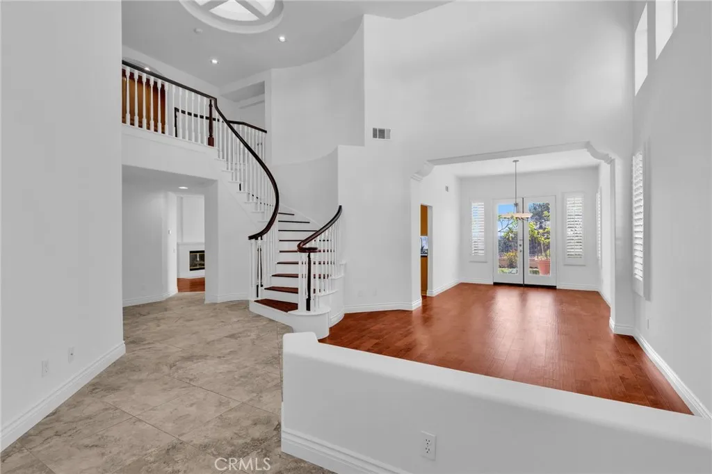 32 Salinas, Lake Forest, California 92610 home-pic-4