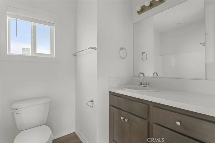 8086 Mission Boulevard 18, Jurupa Valley, California 92509