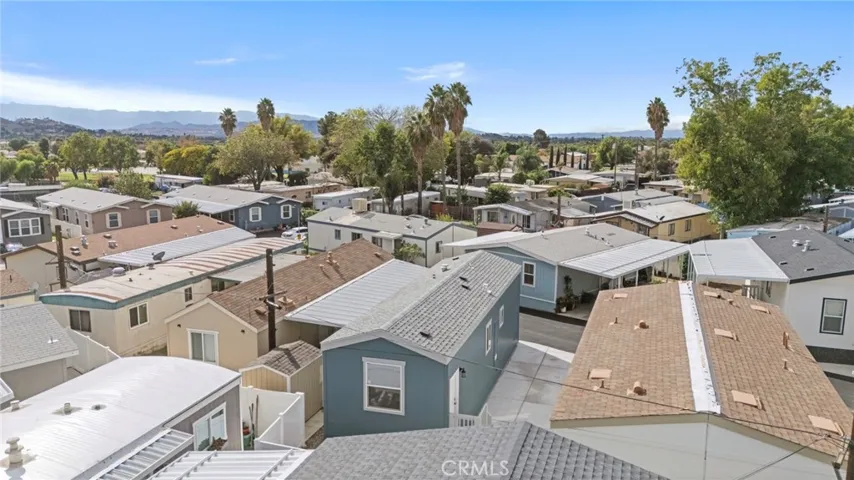 8086 Mission Boulevard 18, Jurupa Valley, California 92509