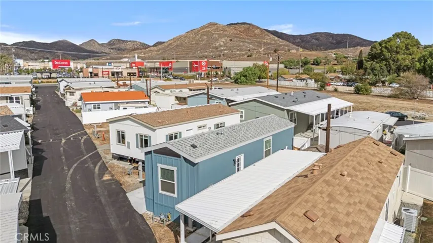 8086 Mission Boulevard 18, Jurupa Valley, California 92509