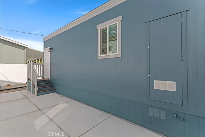 8086 Mission Boulevard 18, Jurupa Valley, California 92509