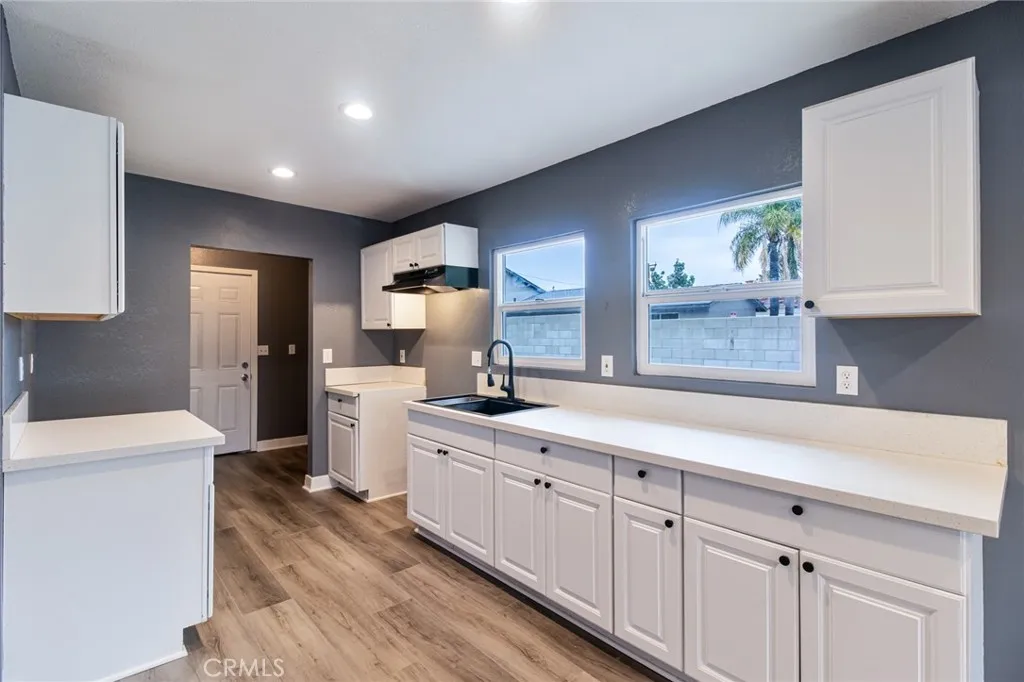 2450 N Sierra Way, San Bernardino, California 92405 home-pic-9