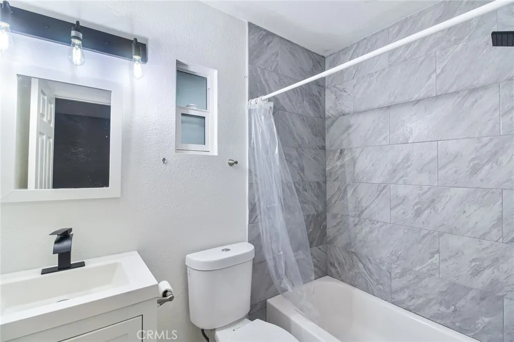 2450 N Sierra Way, San Bernardino, California 92405 home-pic-15