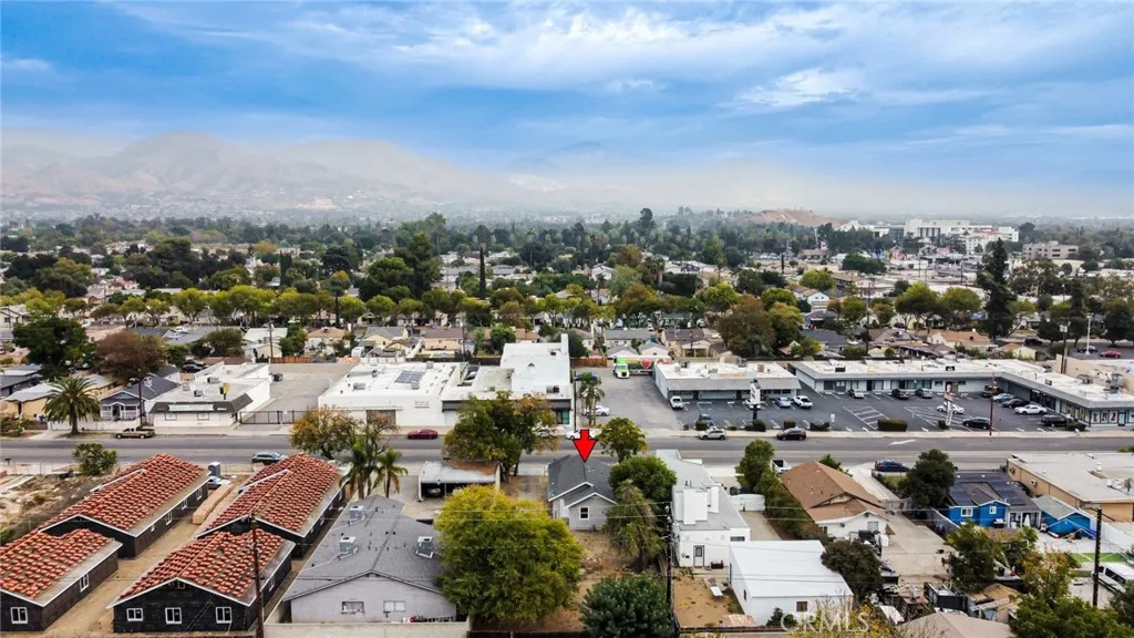 2450 N Sierra Way, San Bernardino, California 92405 home-pic-27