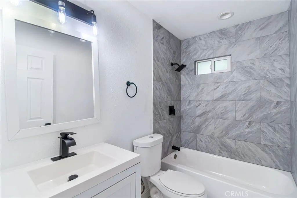 2450 N Sierra Way, San Bernardino, California 92405 home-pic-12