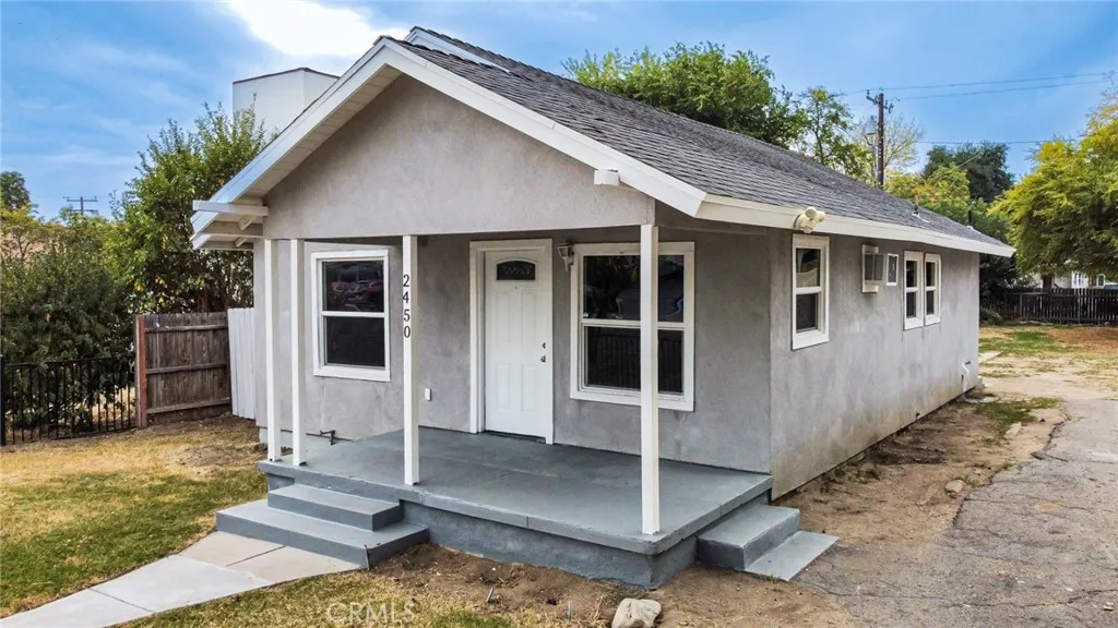 2450 N Sierra Way, San Bernardino, California 92405 home-pic-1