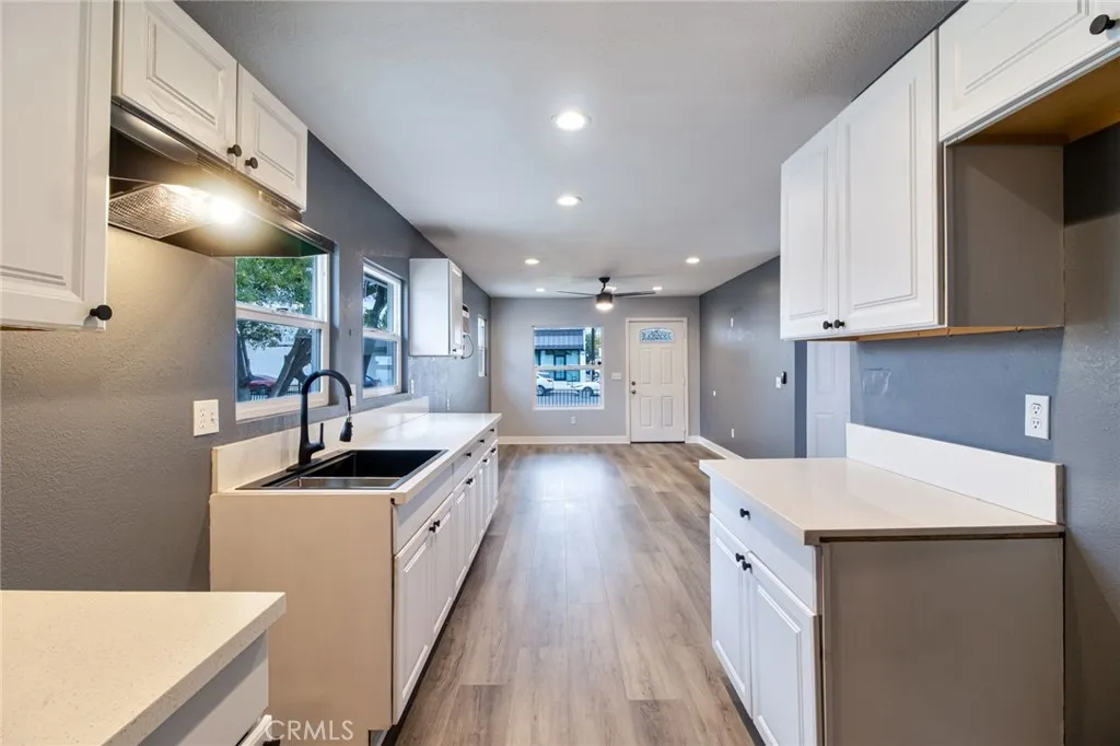 2450 N Sierra Way, San Bernardino, California 92405 home-pic-11