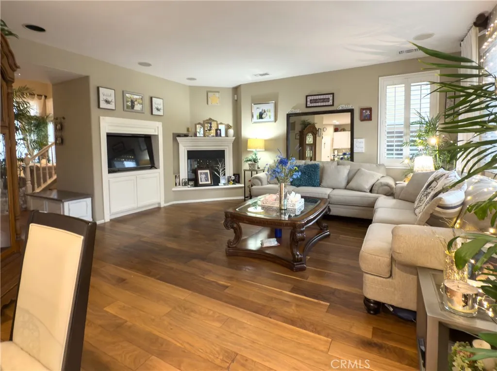 3851 Bluff, Perris, California 92571 home-pic-7