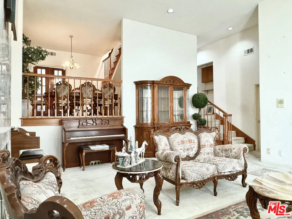 1137 Eagle Vista Drive, Los Angeles, California 90041 home-pic-4