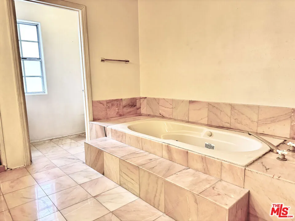 1137 Eagle Vista Drive, Los Angeles, California 90041 home-pic-21