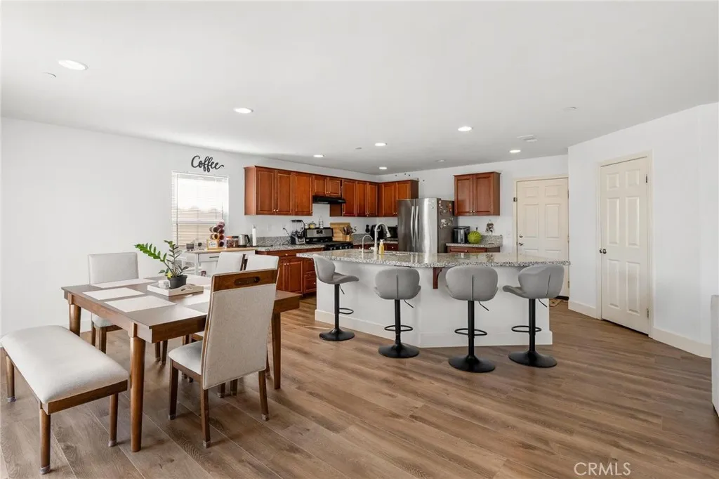 37534 Ebony Drive, Palmdale, California 93551 home-pic-24