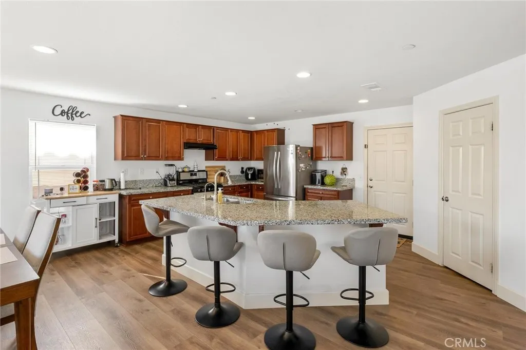 37534 Ebony Drive, Palmdale, California 93551 home-pic-27