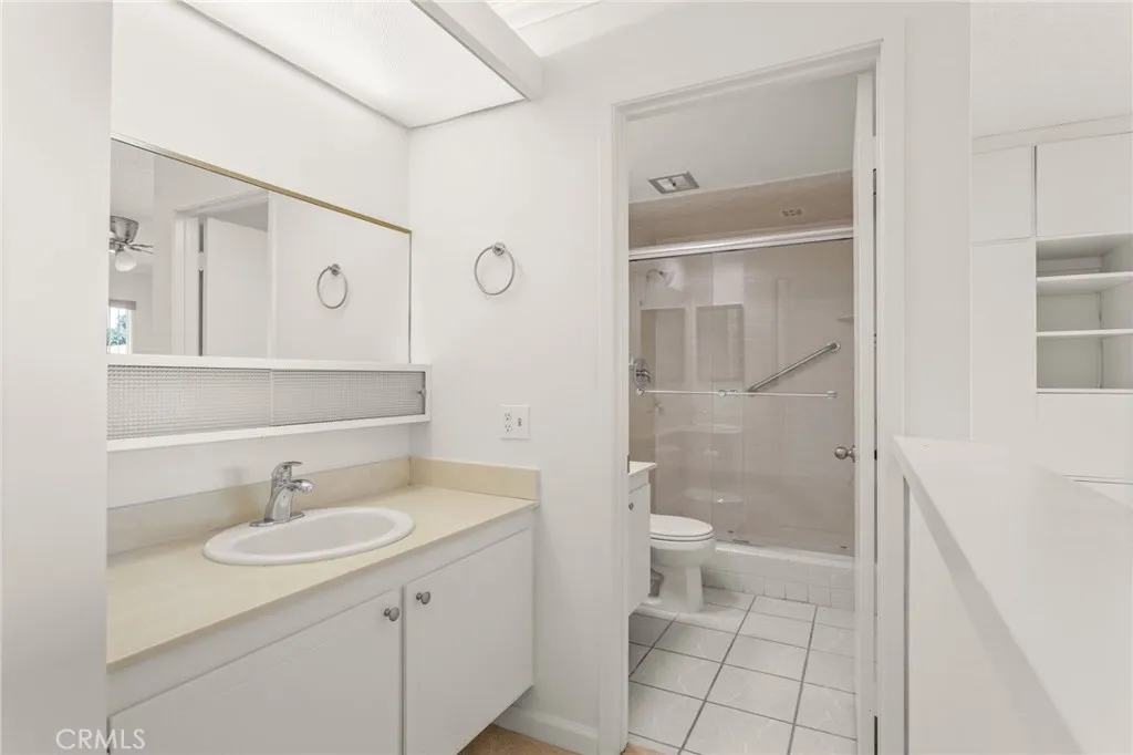 9824 Via Sonoma, Cypress, California 90630 home-pic-25