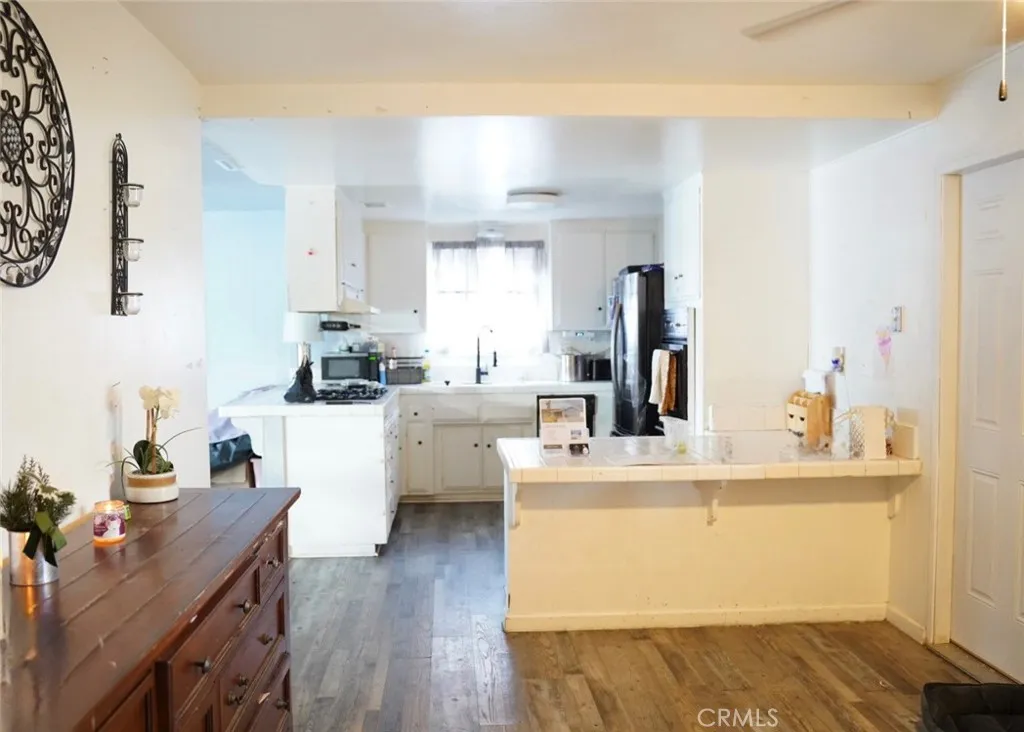 6120 Rogers Ln, San Bernardino, California 92404 home-pic-1