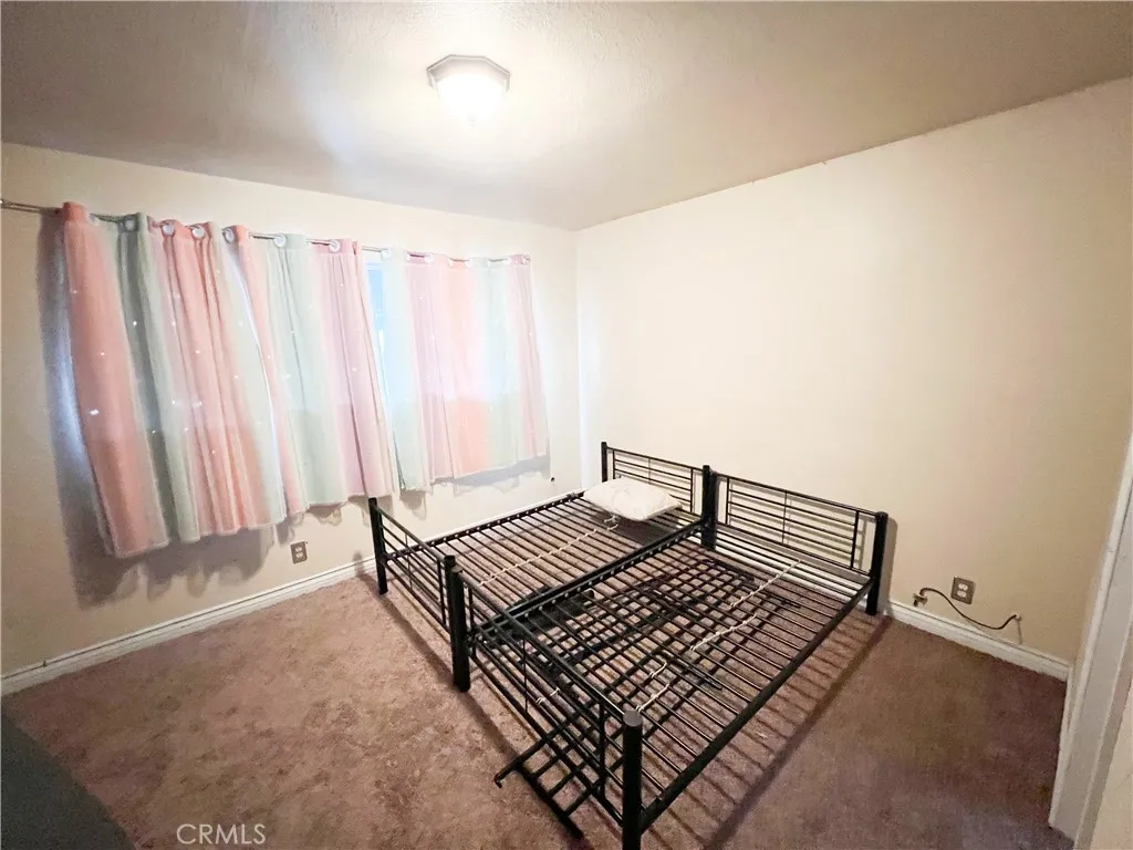 6120 Rogers Ln, San Bernardino, California 92404 home-pic-6