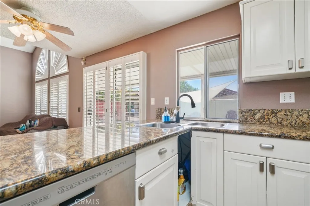 509 Granite View, Perris, California 92571 home-pic-11
