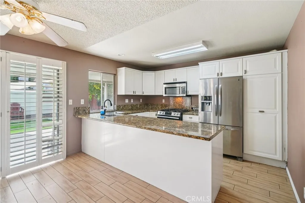 509 Granite View, Perris, California 92571 home-pic-14