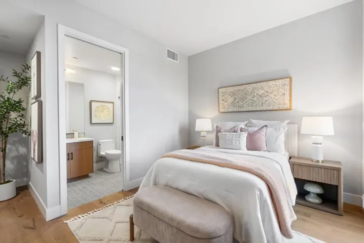 231 Hope Street, Mountain View, California 94041