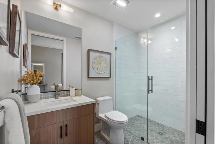 231 Hope Street, Mountain View, California 94041