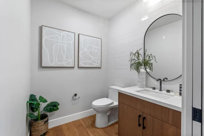 231 Hope Street, Mountain View, California 94041