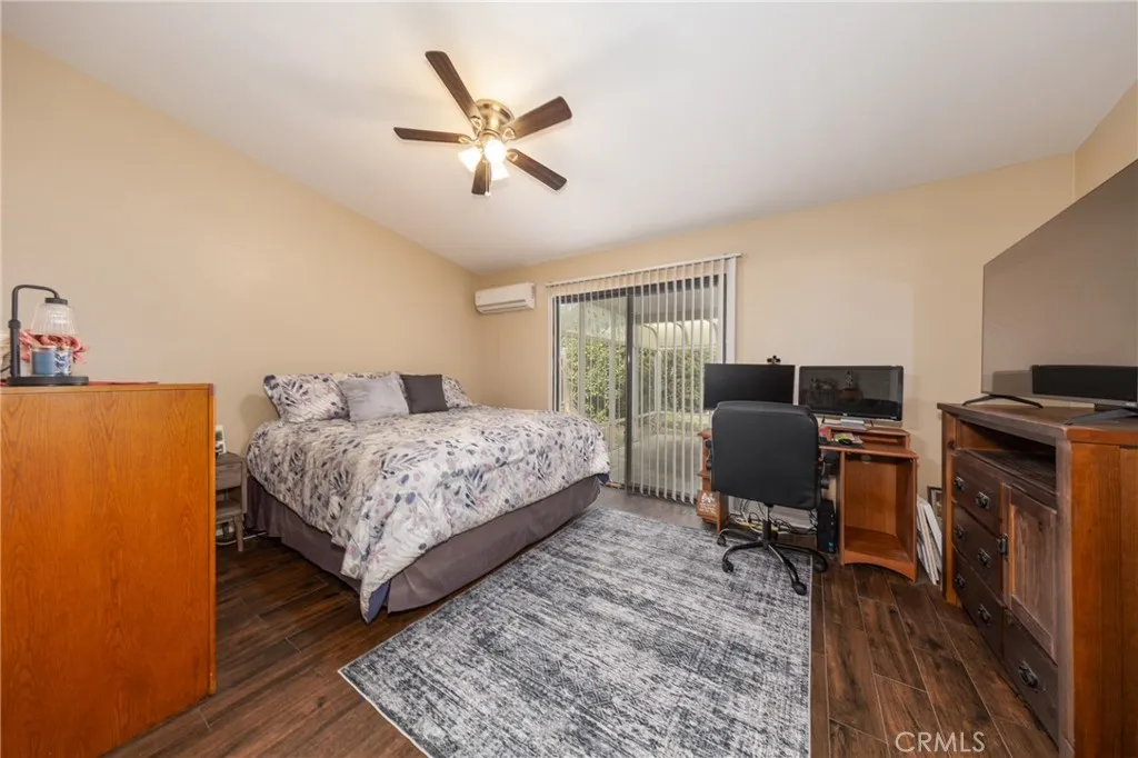215 Yellowstone Court, San Jacinto, California 92583 home-pic-13