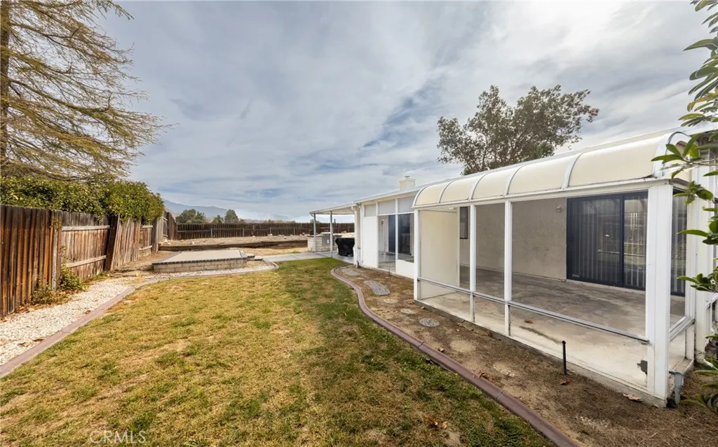 215 Yellowstone Court, San Jacinto, California 92583 home-pic-22