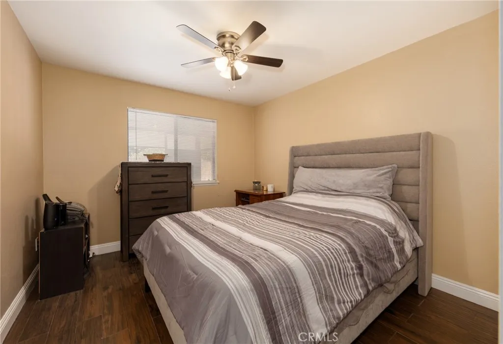 215 Yellowstone Court, San Jacinto, California 92583 home-pic-18