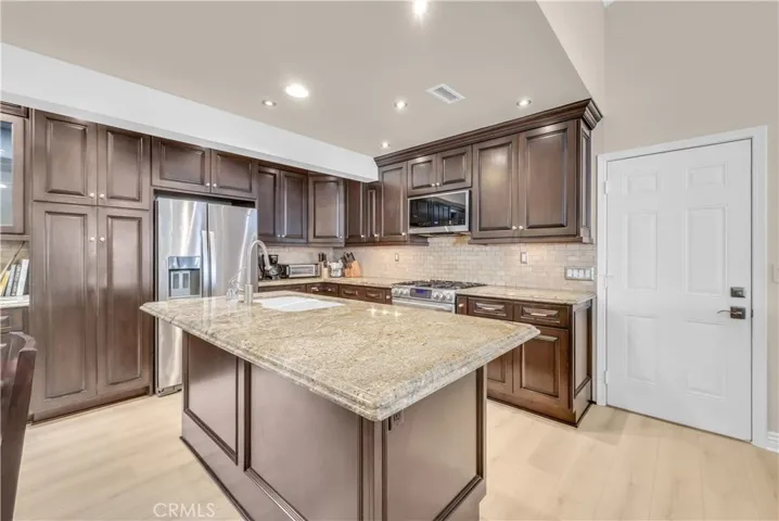 25934 Robin, Mission Viejo, California 92691