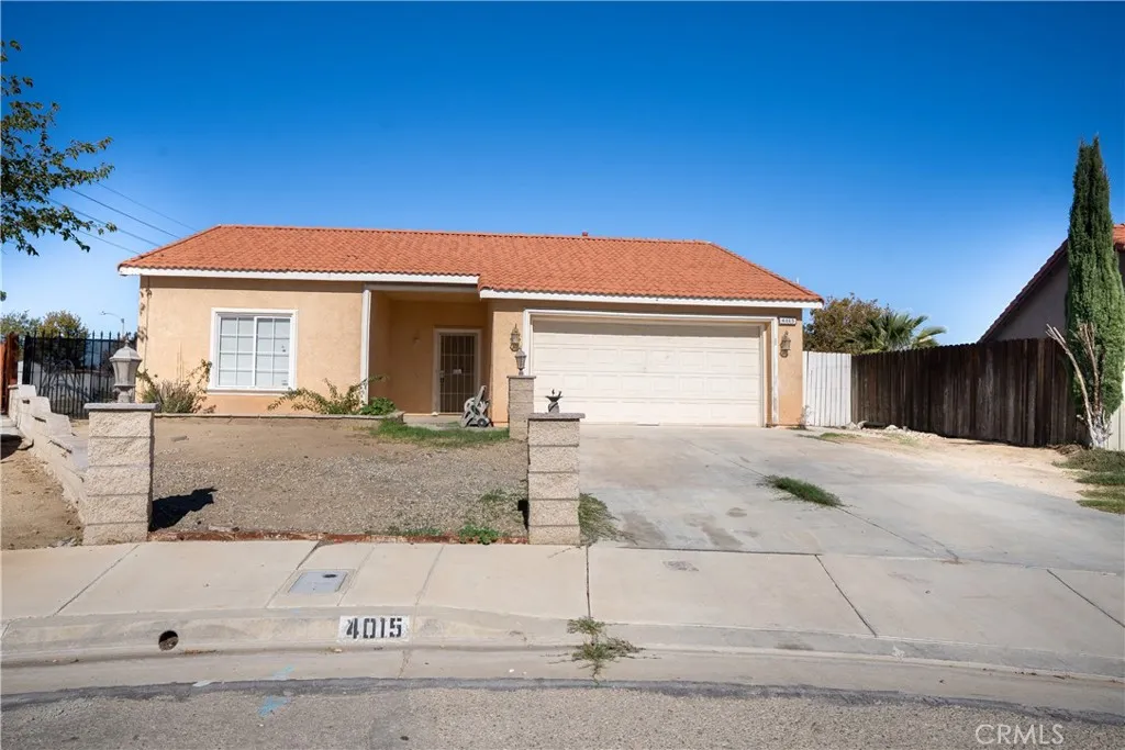 4015 Triton, Palmdale, California 93552 home-pic-0