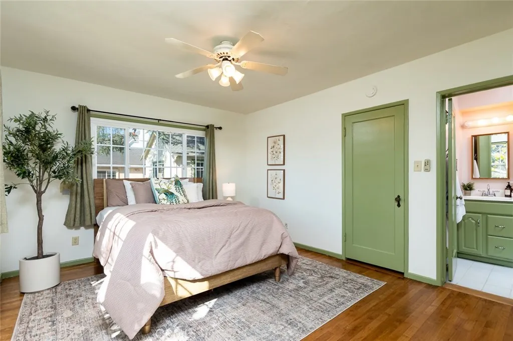 3135 Los Olivos, La Crescenta, California 91214 home-pic-15