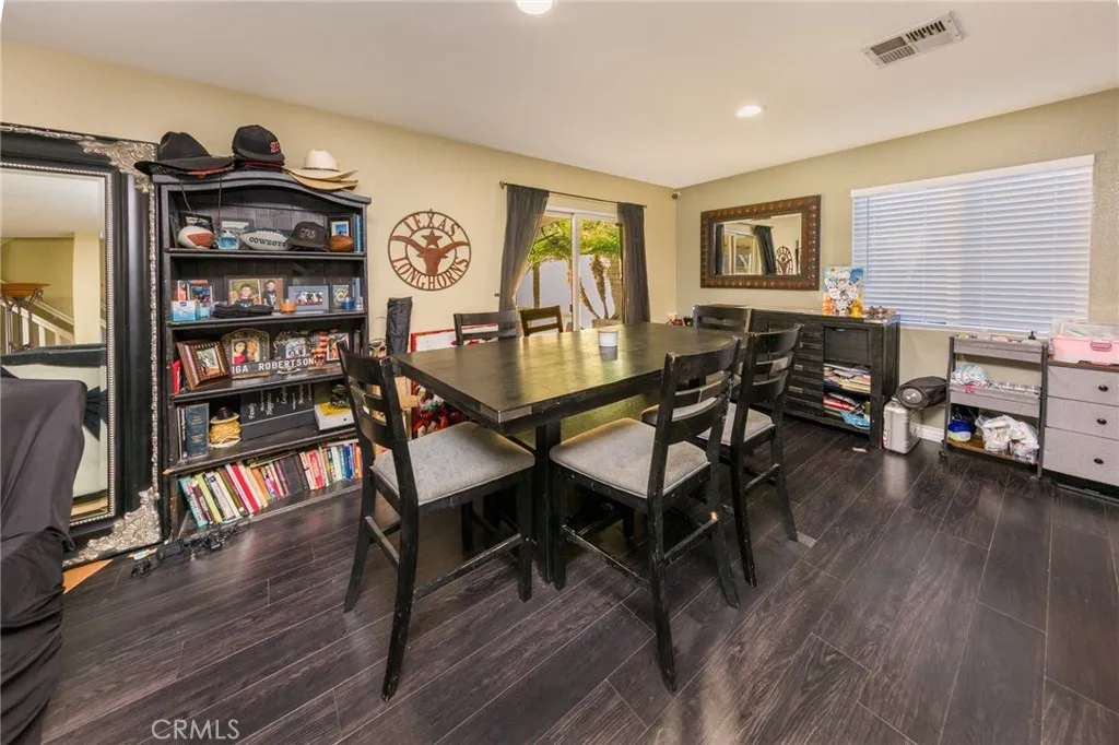 28327 28327 Gibraltar Lane, Castaic, California 91384 home-pic-6