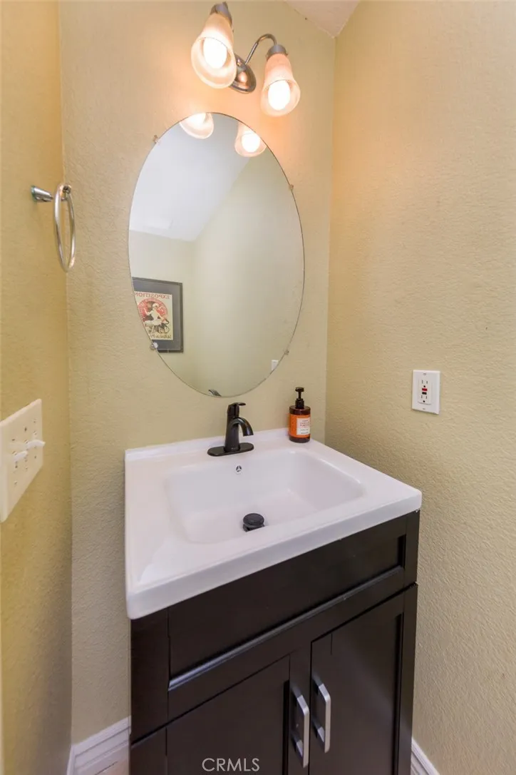 28327 28327 Gibraltar Lane, Castaic, California 91384 home-pic-7