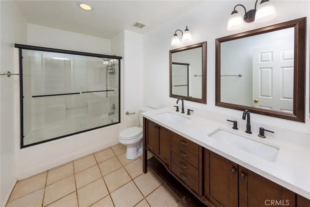 28327 28327 Gibraltar Lane, Castaic, California 91384 home-pic-21