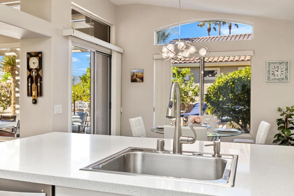 38801 Brandywine Avenue, Palm Desert, California 92211 home-pic-12