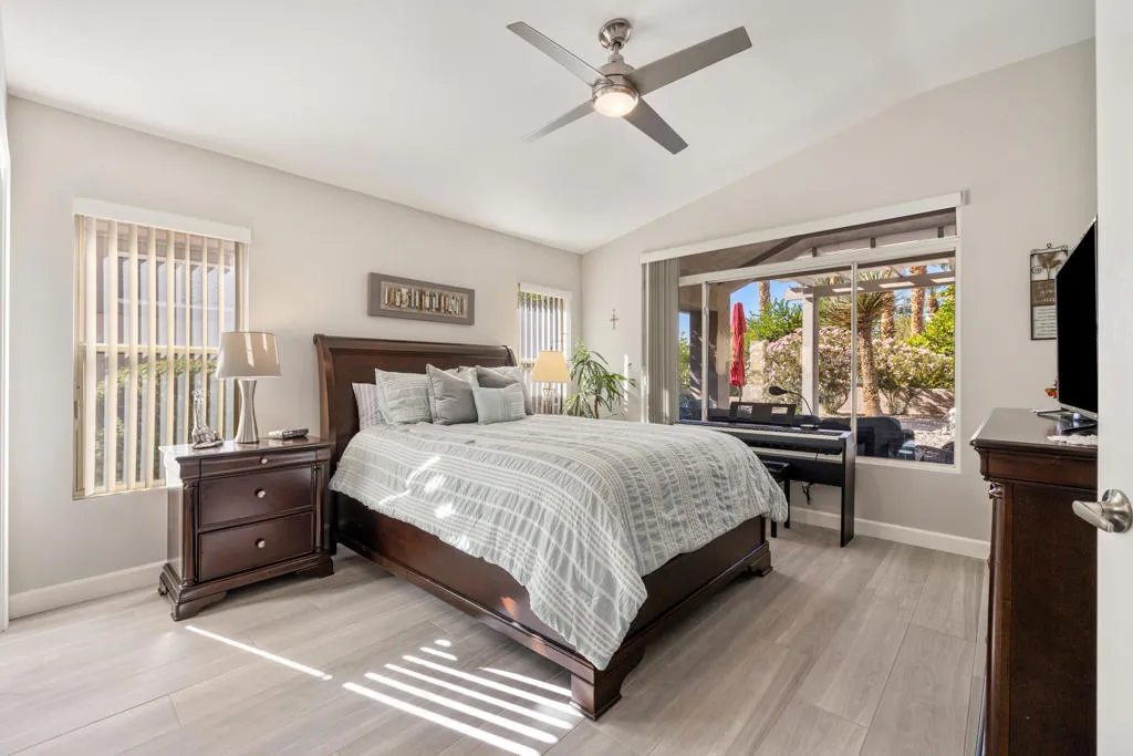 38801 Brandywine Avenue, Palm Desert, California 92211 home-pic-17