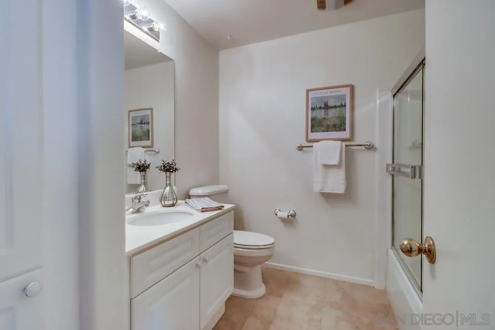 10776 Sabre Hill Dr 150, San Diego, California 92128 home-pic-19